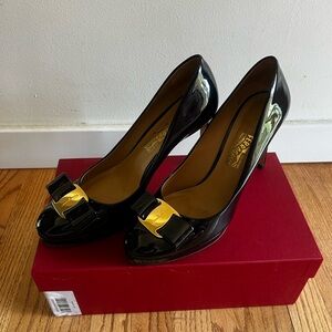 Women’s black Ferragamo’s size 9 with a 10.5 cm heel